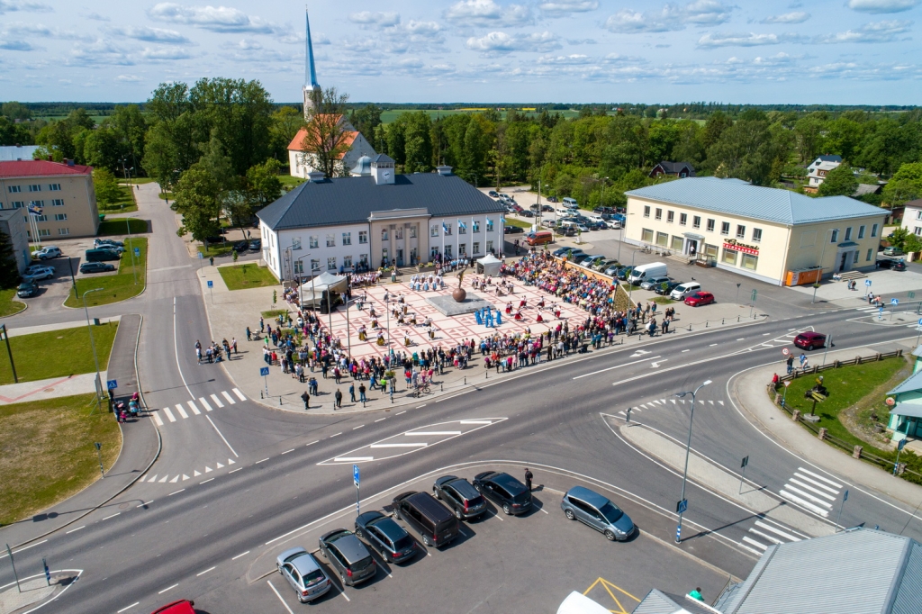 keskväljak_droon.JPG